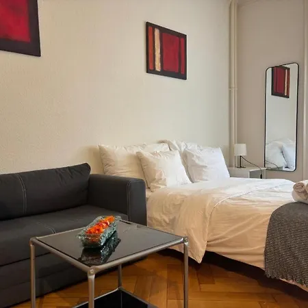 Near Centre And Train Station Appartement *
